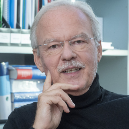 Prof. Dr Dr h.c. Stefan H.E. Kaufmann